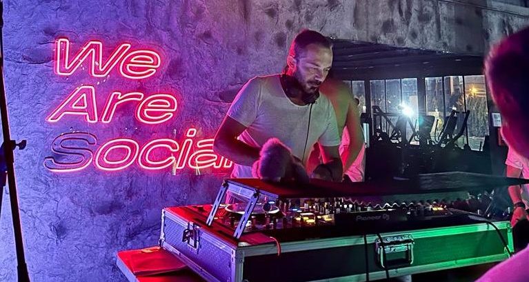 cropped-cropped-electronic-music-dj-melodic-techno-1-1.jpeg