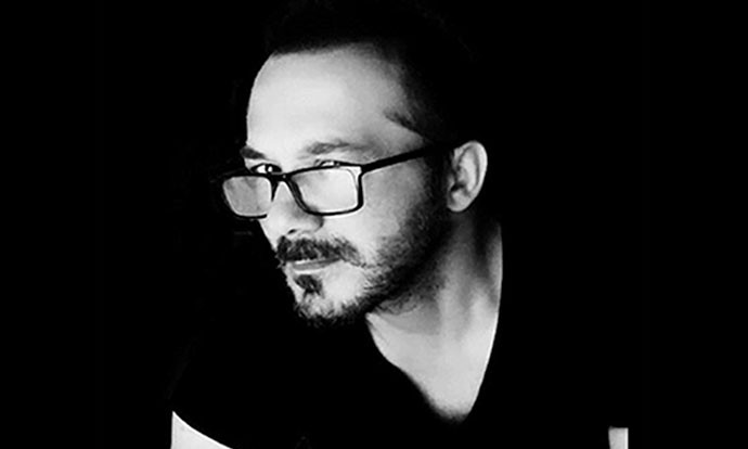 cropped-producer-dj-image-black-white.jpg melodic techno